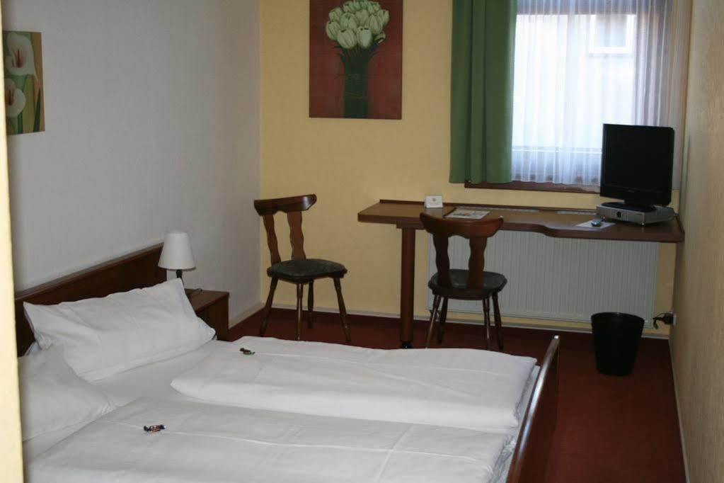 Landgasthof & Hotel Krone Eischleben Ichtershausen Екстер'єр фото